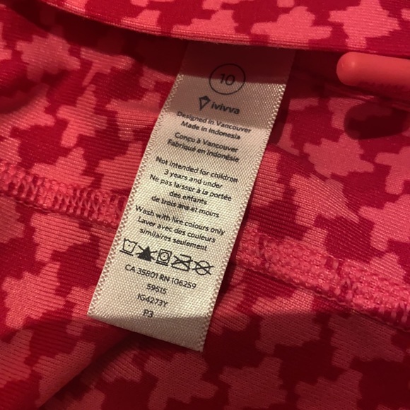 Reversible ivivva jacket. Gray and pink. - Picture 2 of 3